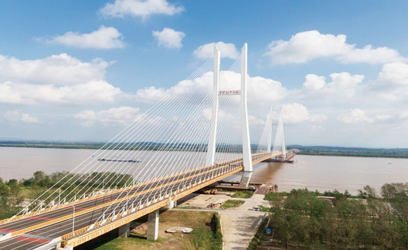World’s Largest Steel and Concrete Girder Cable-stayed Bridge