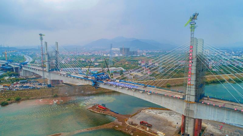 斜拉桥合龙1_副本 斜拉桥合龙1_副本