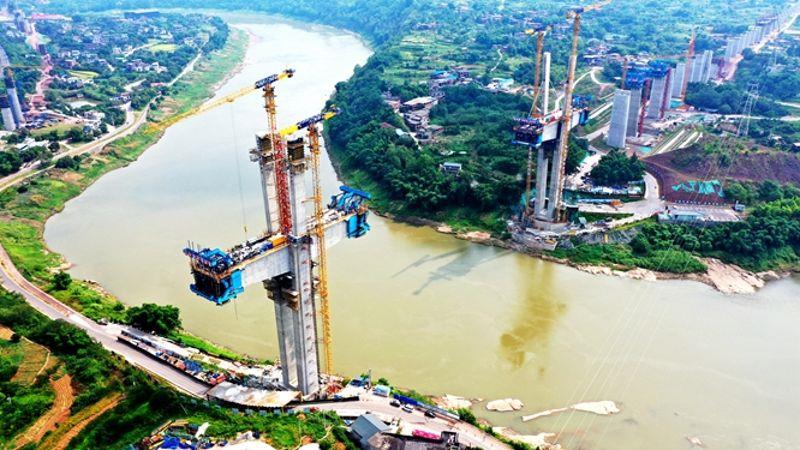 2.泸州沱江特大桥建设现场