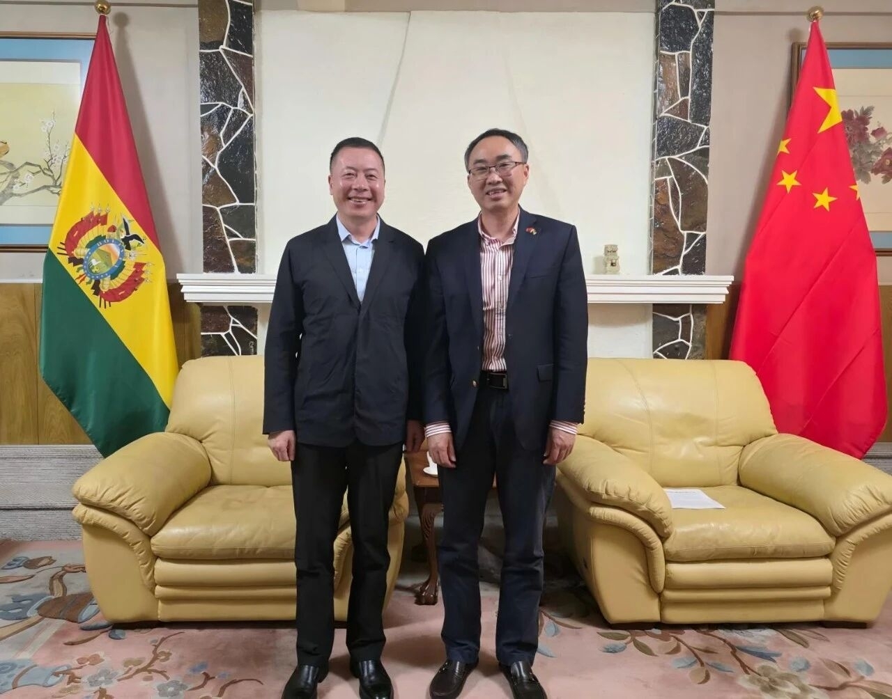 Zhao Jinxiang Conducts Business Activities in Bolivia