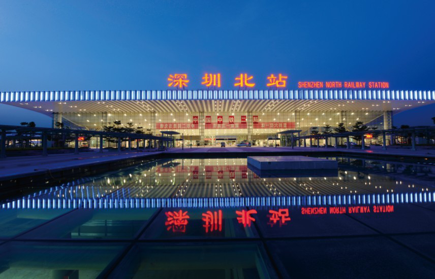 深圳北站深圳北站东广场深圳地铁5号线西起前海湾,东止黄贝岭.