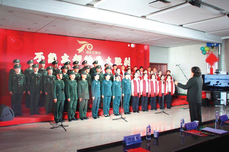 中铁六局呼和铁建公司与内蒙古军区第二干休所联合举办“抗美援朝70周年红歌会”