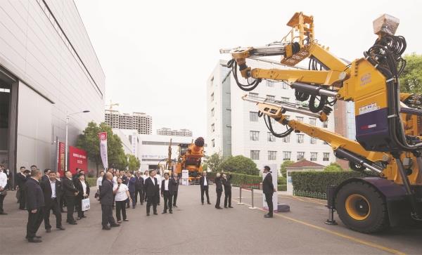 中国中铁股份主题教育践学4