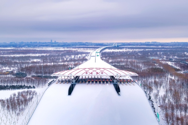 雪景下的京雄高速公路(北京段)_副本 雪景下的京雄高速公路(北京段)_副本