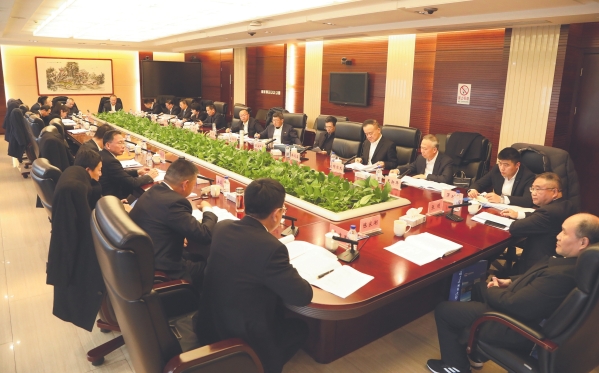 15.中国中铁四届二次职工代表大会主会场代表团分团讨论审议会议各项报告1_副本