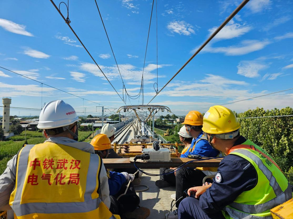 西延铁路西铜段接触网开启冷滑试验