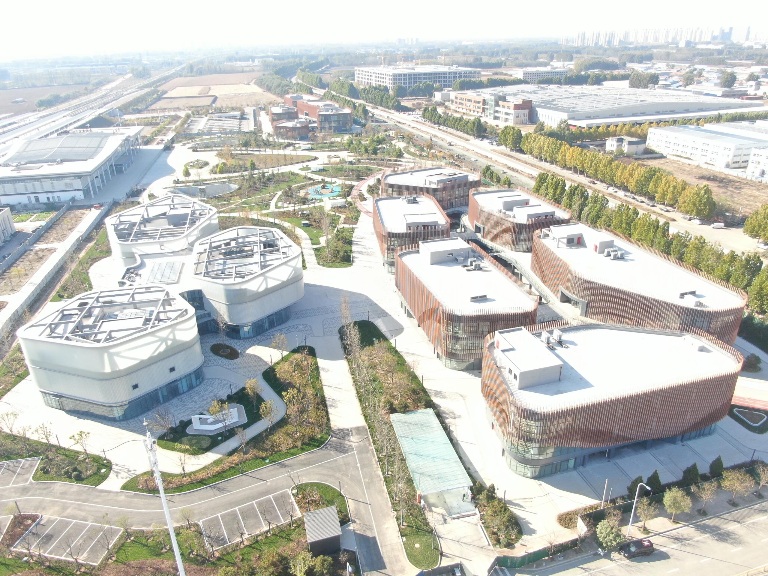 香河高铁站前广场综合体工程通过竣工验收