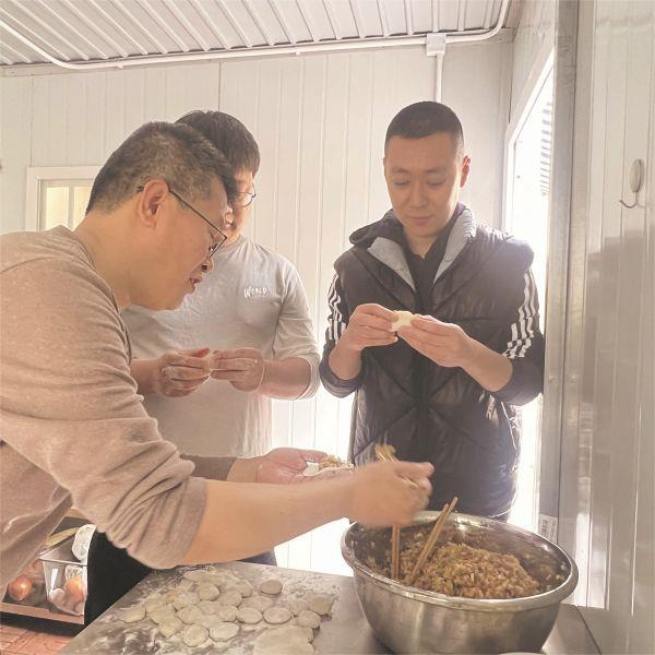 包饺子