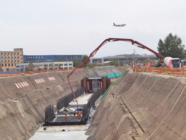 新建兰州中川国际机场综合交通枢纽环线铁路1号隧道主体结构施工1