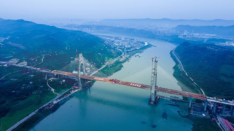 图为宜宾临港公铁两用长江大桥