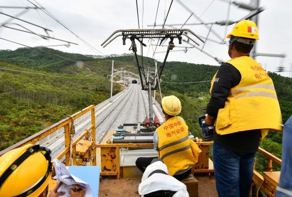 动态冷滑实验进行中-1_副本