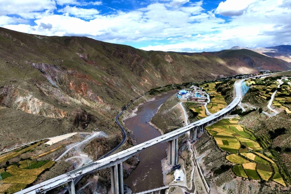 拉日高速公路4_副本 拉日高速公路4_副本