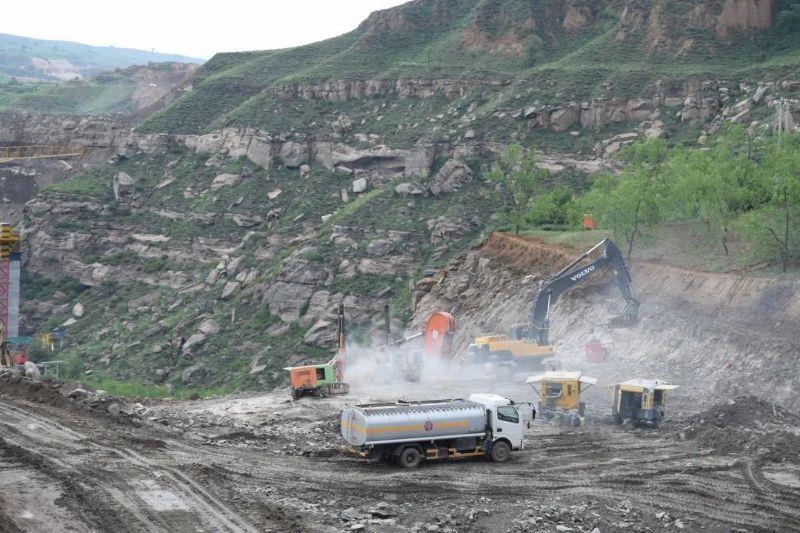 No.9 Roadbed under construction.