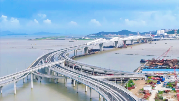 澳门大桥正式通车1
