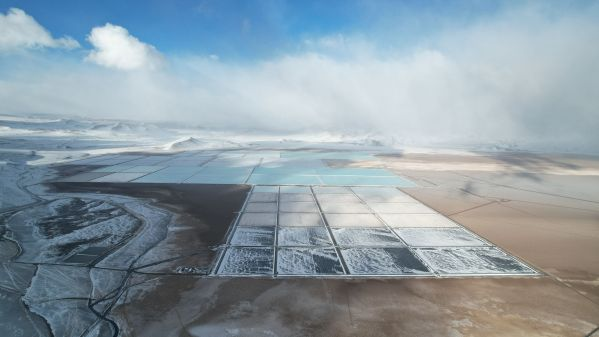 阿根廷马里亚纳盐湖工厂正式投用