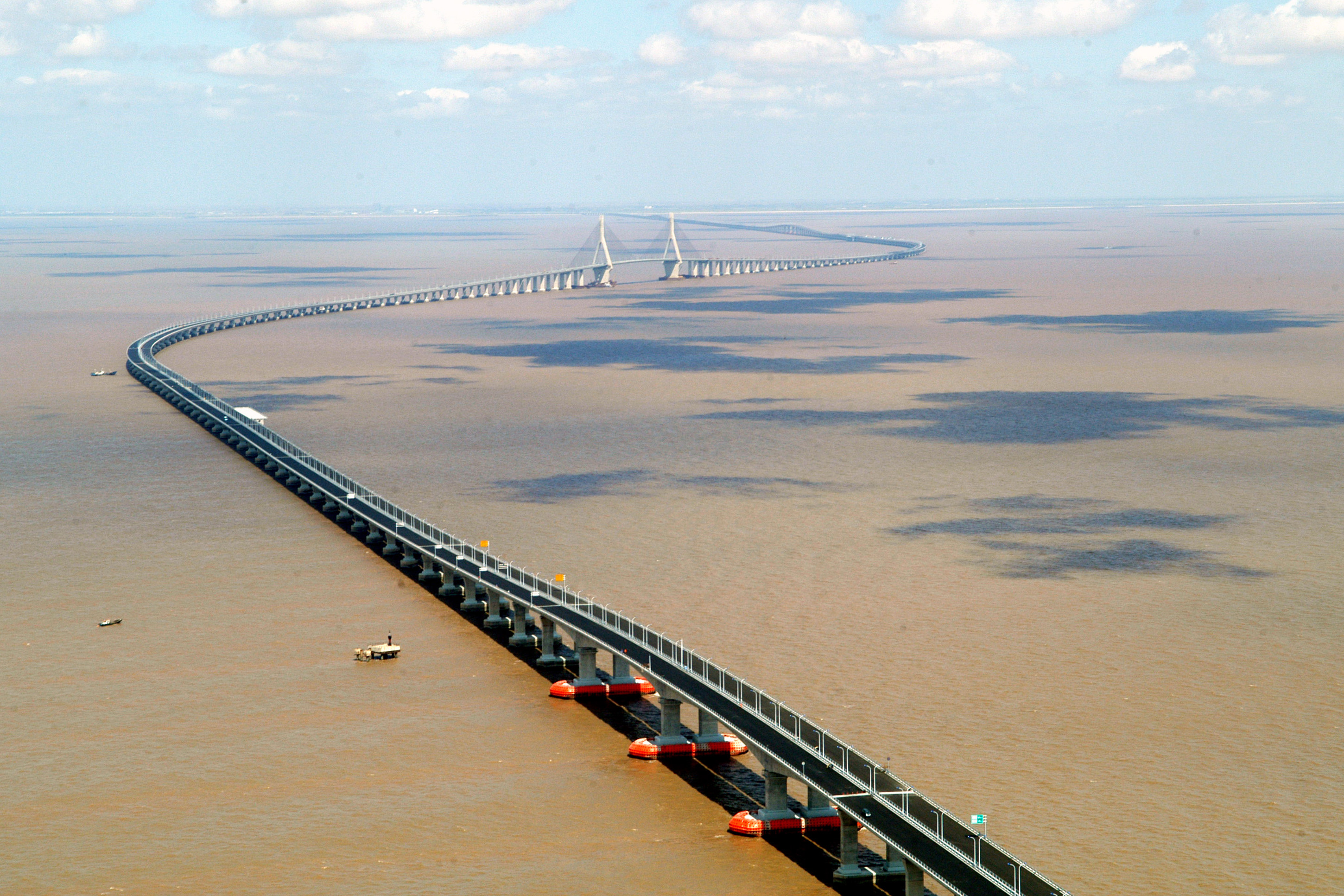 中铁九桥九江基地3.7MW光伏发电装置