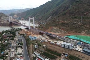 云南大永高速涛源金沙江大桥